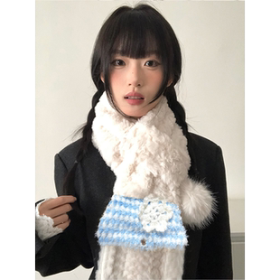 韩版雪花毛绒绒围巾女款冬季新款可爱毛球加厚防寒针织围脖高级感