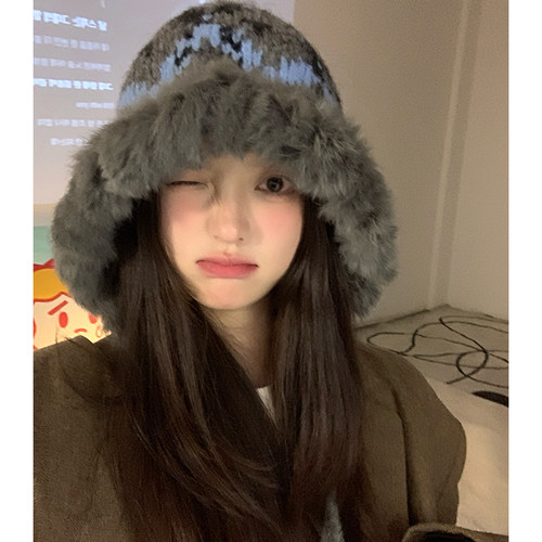 冬季复古川西旅游风毛绒针织帽