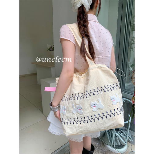 韩系可爱刺绣小狗黄色帆布包女