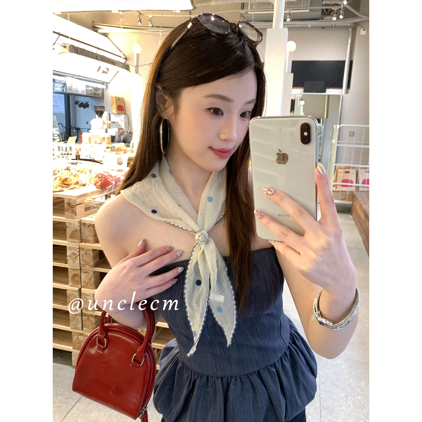 韩系波点刺绣三角丝巾女2026新款图片