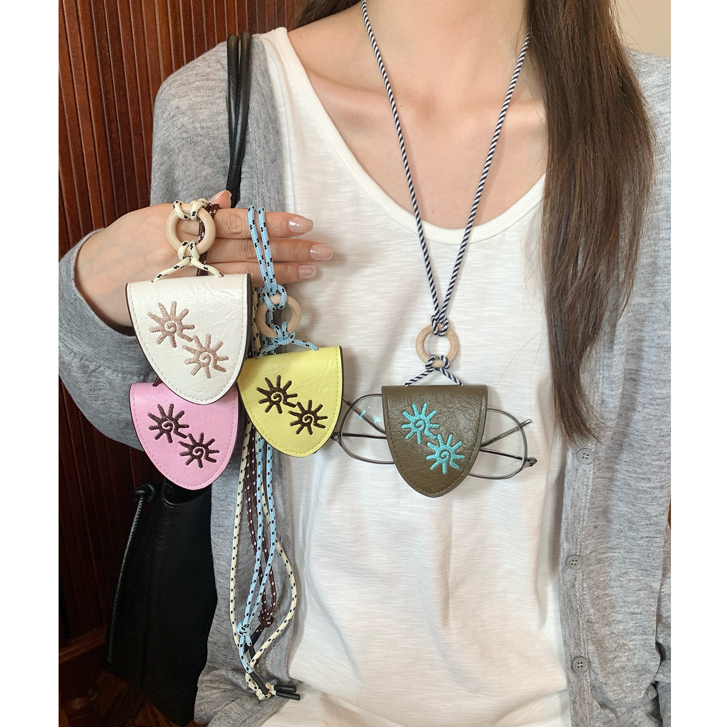 海边度假风太阳花刺绣磁吸眼镜夹项链女慵懒风长款毛衣链彩色配饰