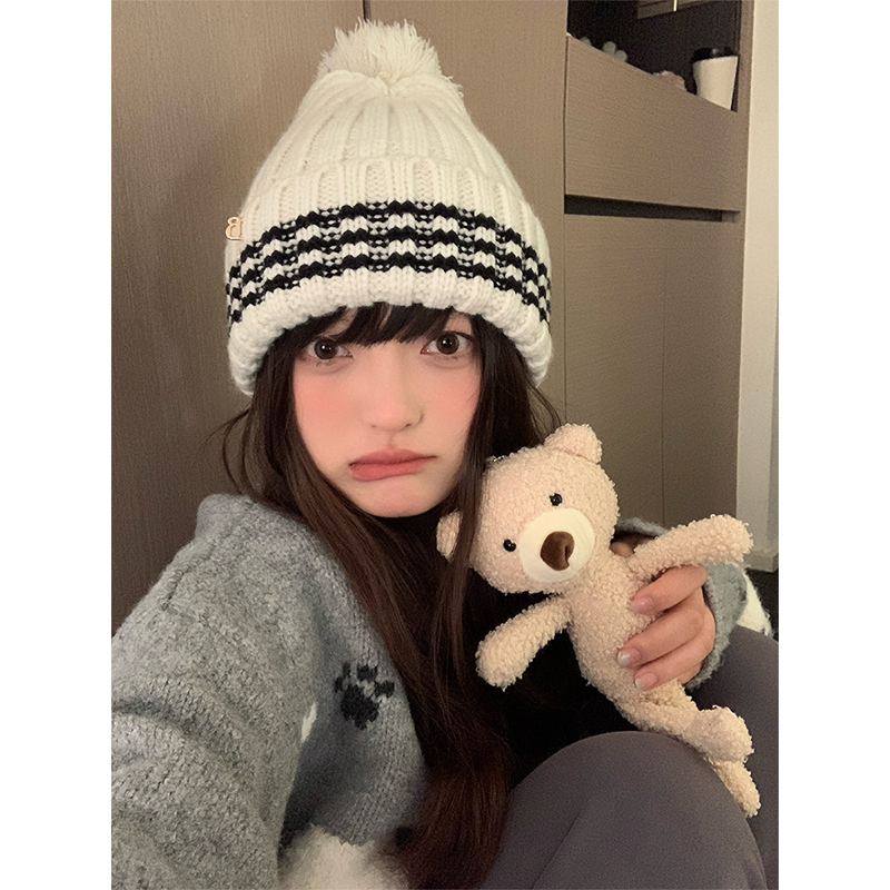 韩系可爱女秋冬拼色条纹毛线帽