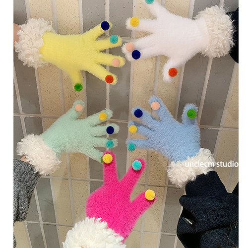 毛绒可爱小糖豆保暖防寒分指手套