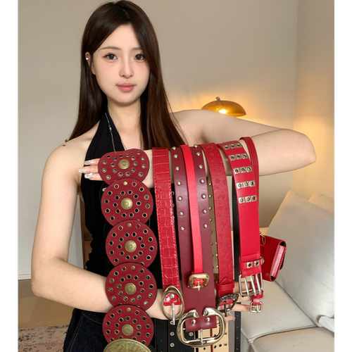 高级感红色腰带女配裙子牛仔裤