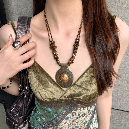 复古重工松石串珠圆盘吊坠项链女
