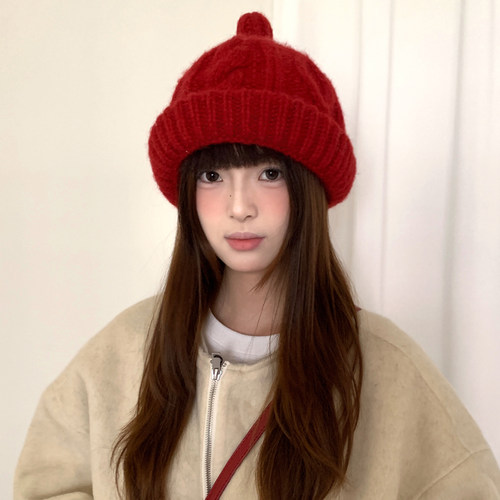 红色可爱毛球卷边针织帽子女冬