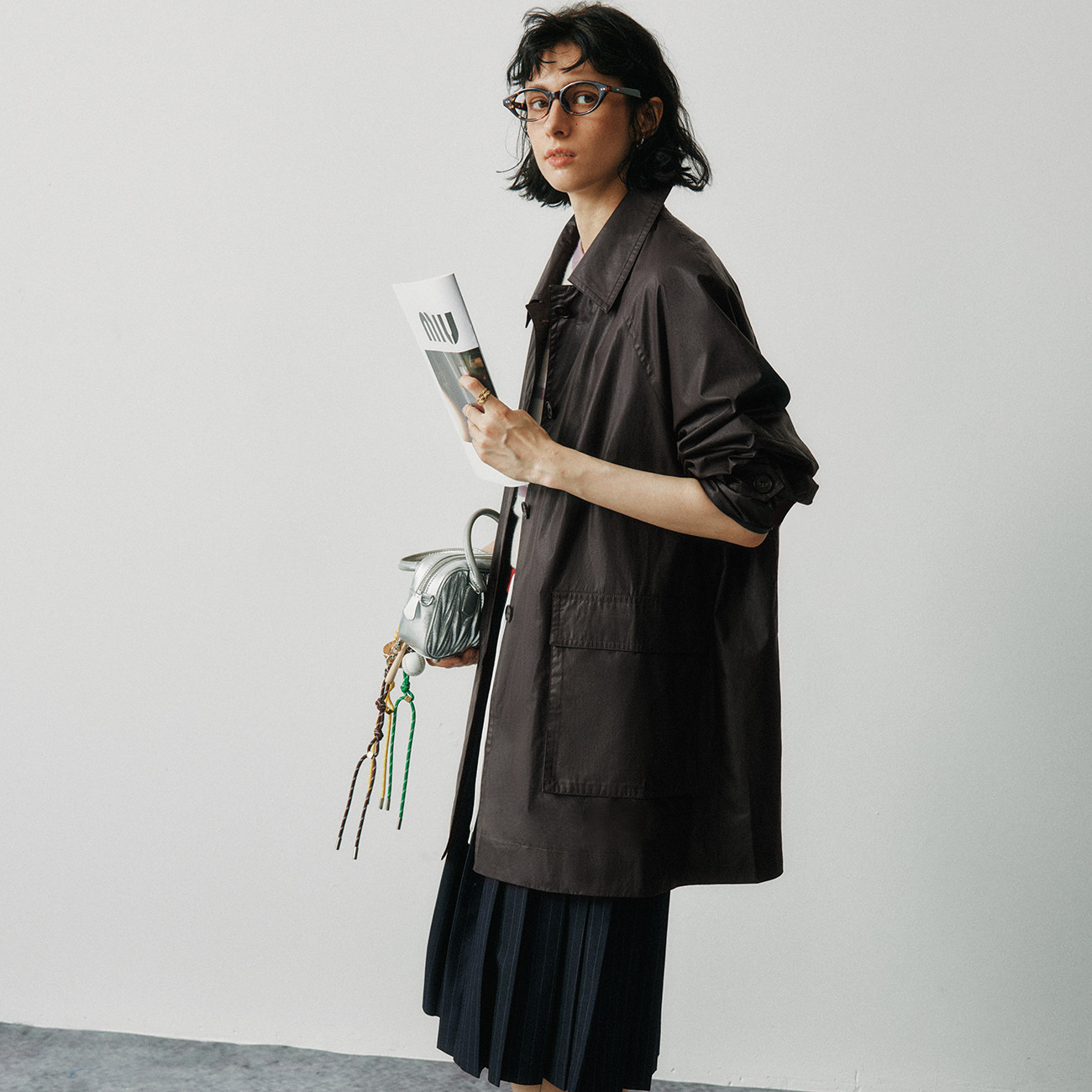 现货【纸皮风衣】全棉涂层复古微光泽感翻领大口袋中长款风衣外套,女装/女士精品,风衣,淘宝优惠券,粉丝福利购,淘宝优惠卷