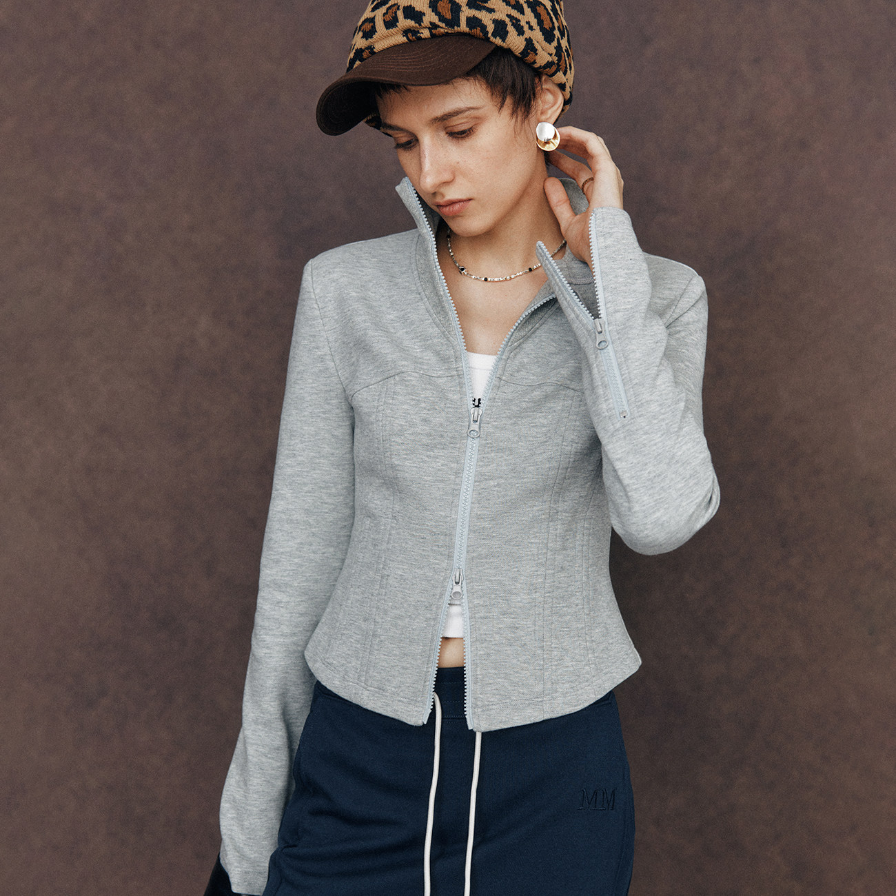 运动休闲风收腰短款夹克外套女