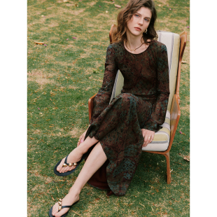 爆款 不对称剪裁喇叭袖 版 桑蚕丝香云纱 鱼尾真丝印花连衣裙 型