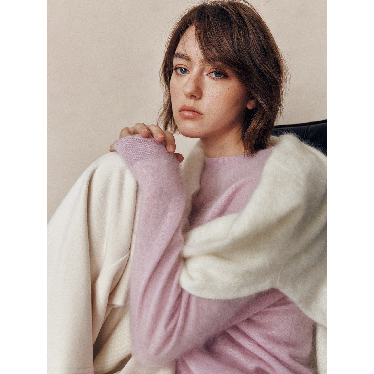 简约舒适百搭拉毛拉绒套头毛衣