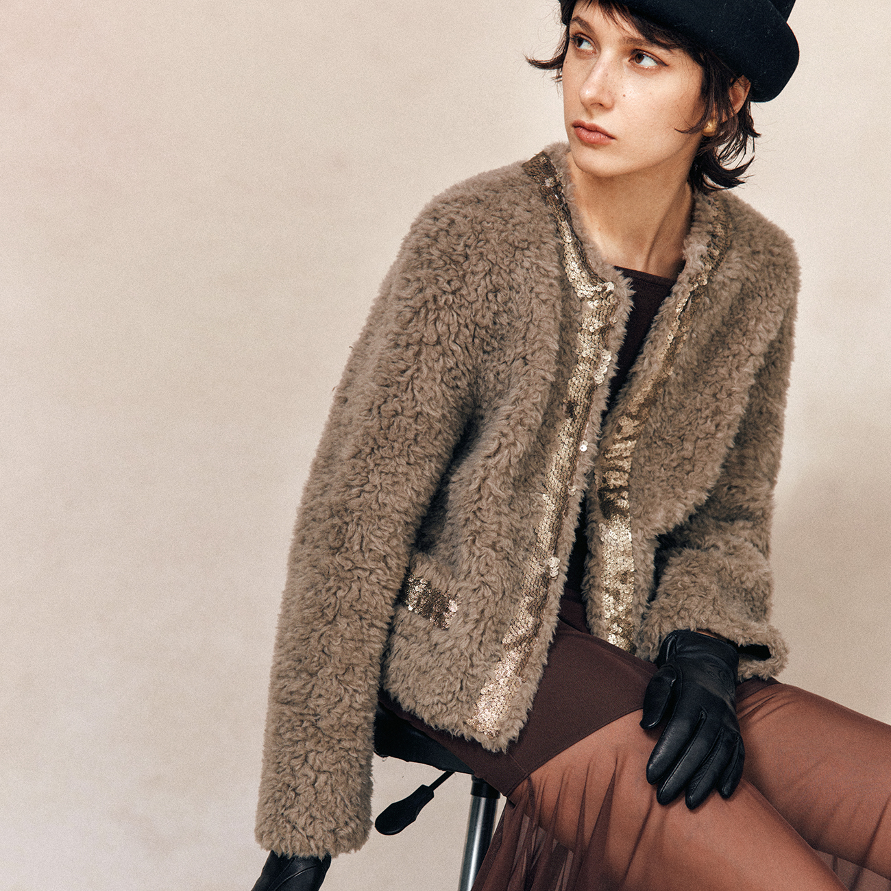 【氛围感】1OO%羊毛 贵妇圈复古小香风珠片绣皮毛一体皮草外套