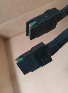 SAS 线 81Y6674 81Y6651 SFF-8087 转  SFF-8087