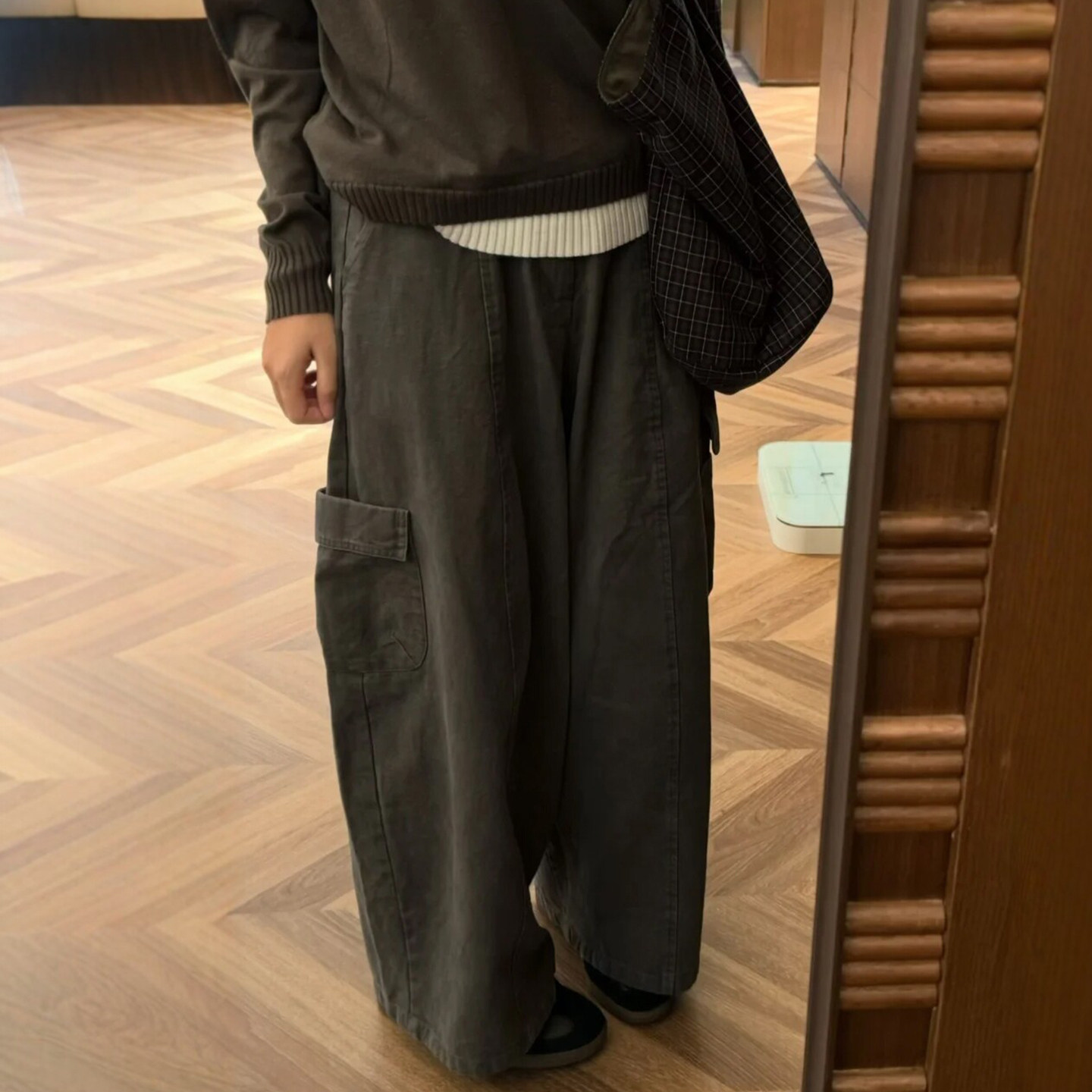 深灰色工装裤女款2026新款大码胖mm女秋季阔腿裤子松弛感穿搭韩系
