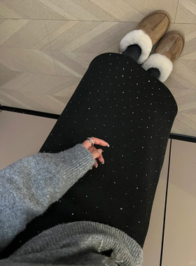 黑色烫钻绝美巨好看的半身裙女款大码胖mm波点细闪梨形伯克利裙子