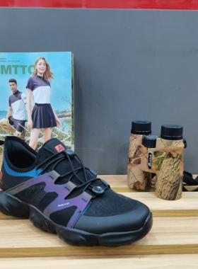 运动休闲鞋男时尚百搭运动鞋女学生旅游鞋悍途情侣时尚户外鞋轻便