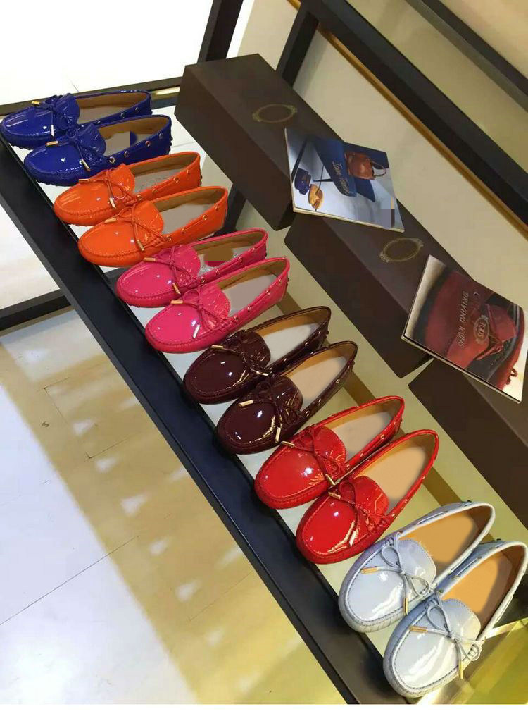 外贸女原单春秋季舒适休闲真皮漆皮女豆豆鞋 牛皮驾车鞋