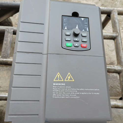 博西尔变频器 BXE-022G3/030P3，22KW/45