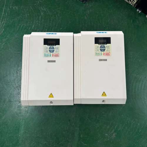 正弦变频器A90-4T045B,22KW,三相380V输入输