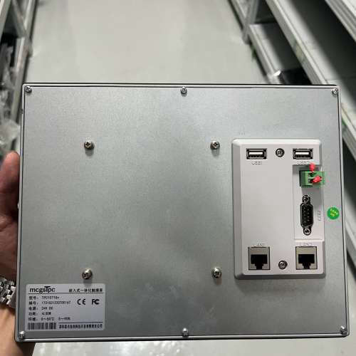 昆仑通十寸触摸屏 TPC1071Gn  TPC1031Ni