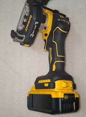 得伟锂电无刷手持切割锯DCS438金属木材塑料管瓷砖小型角磨