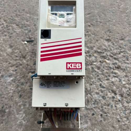 科比F5伺服驱动器 13F5A3D-YA1E      5.