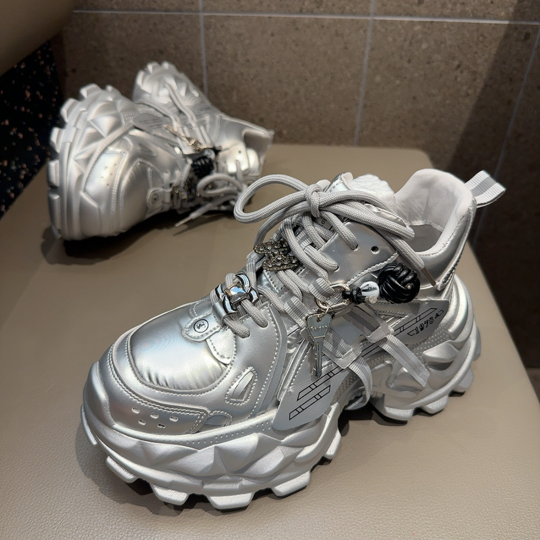 欧货重工水钻厚底老爹鞋女2025秋冬小个子增高松糕休闲运动鞋棉鞋