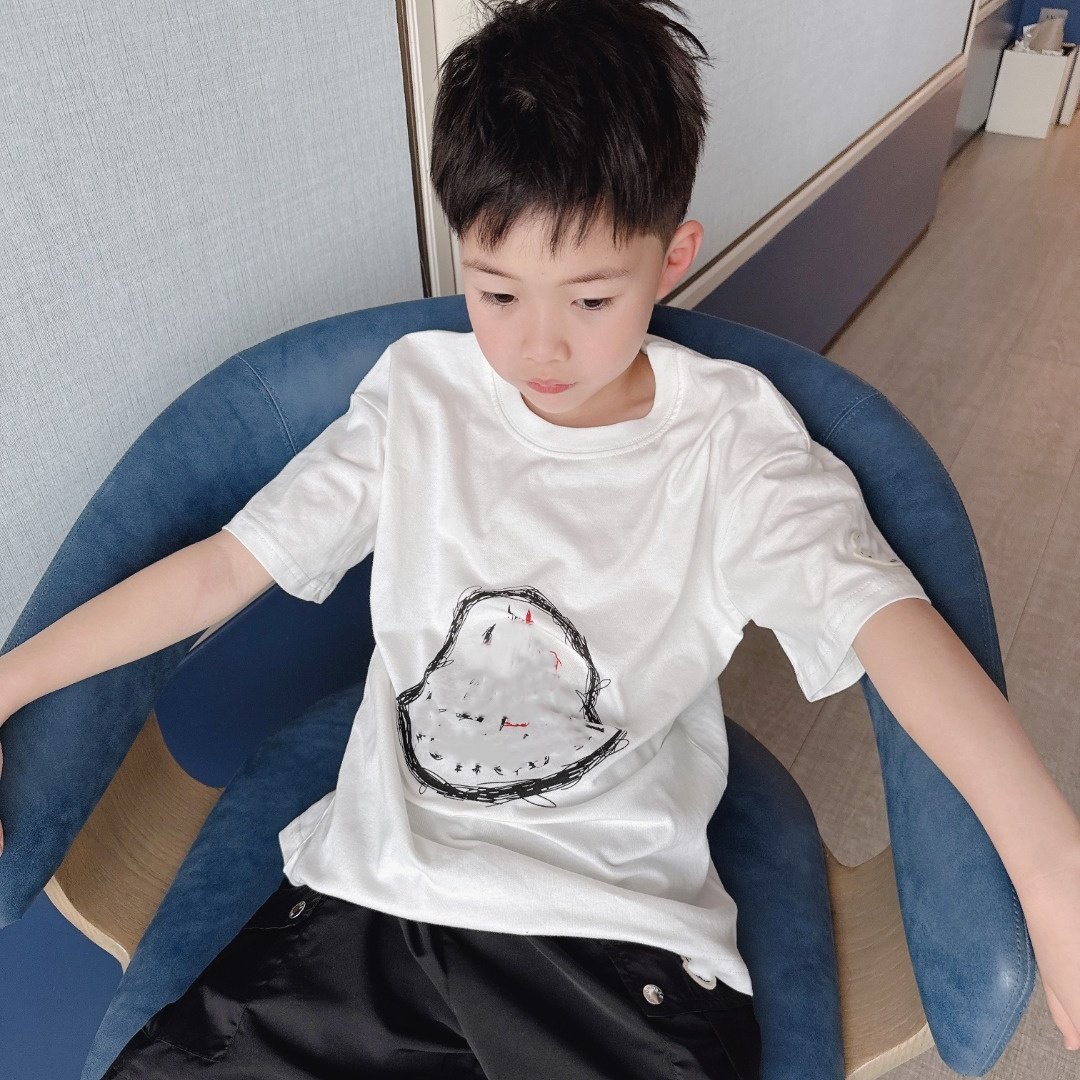 25夏季新款潮牌童装素描徽章图案男女童纯棉短袖T恤上衣圆领套头,童装/婴儿装/亲子装,T恤,淘宝优惠券,粉丝福利购,淘宝优惠卷