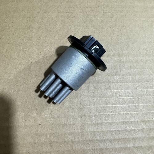 祥菱V3暖风电机电阻福田