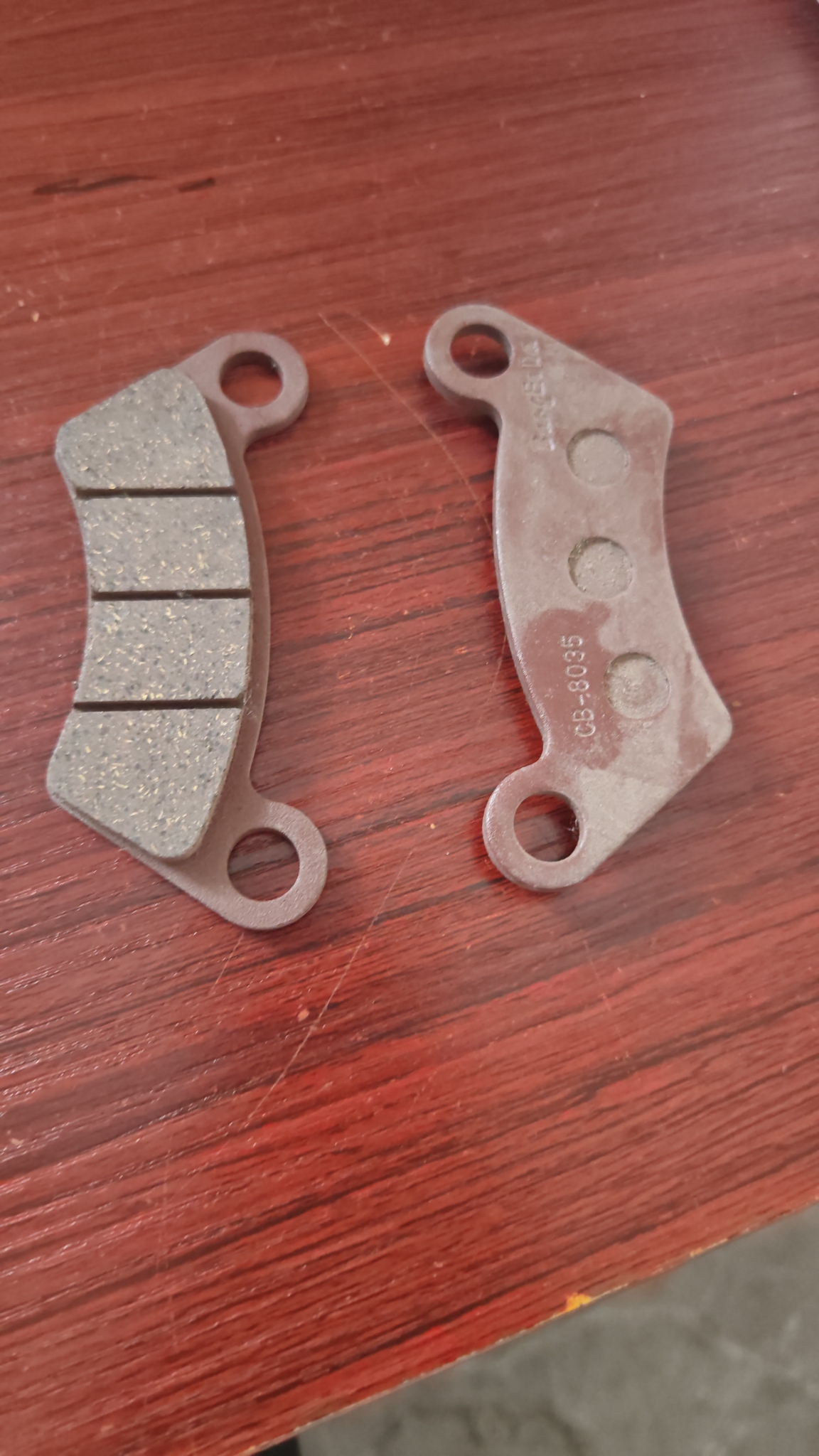 适配猛禽龙启飞马特鲁夫明爵盛昊昆卡电动四轮汽车前轮刹车片配件