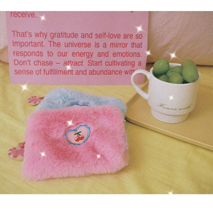 SEEU 自制可爱樱桃小零钱包卡包糖果色少女毛绒收纳包耳机包 SODA