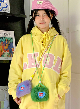 SEEUSODA原创爱心毛绒零钱包春秋款网红卡包耳机壳中长款保护套