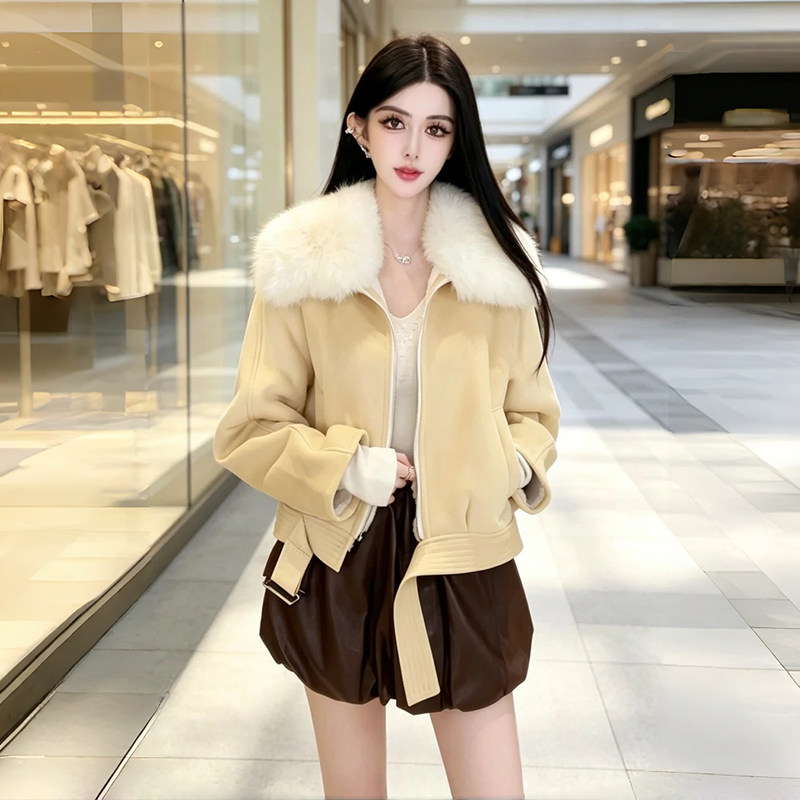 魏凡舒【暖冬序曲】麂皮绒机车外套女2026新款秋冬季毛领夹克上衣图片
