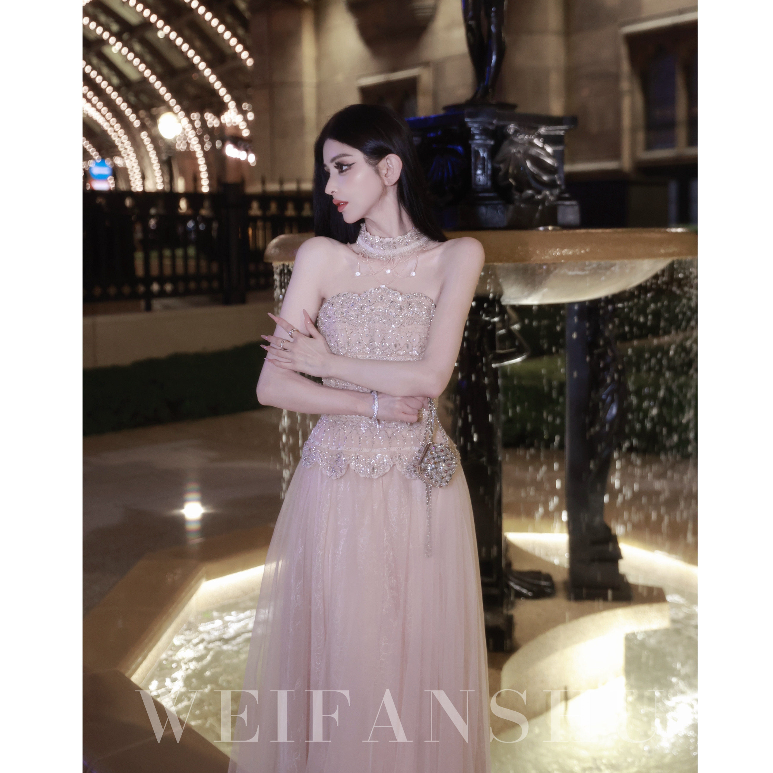 魏凡舒【玫瑰信徒】粉色挂脖连衣裙女士大摆收腰名媛晚宴礼服裙子