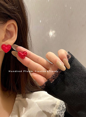 S925银针 韩国显白甜美红色爱心型耳钉 秋冬精致小巧百搭耳环耳夹