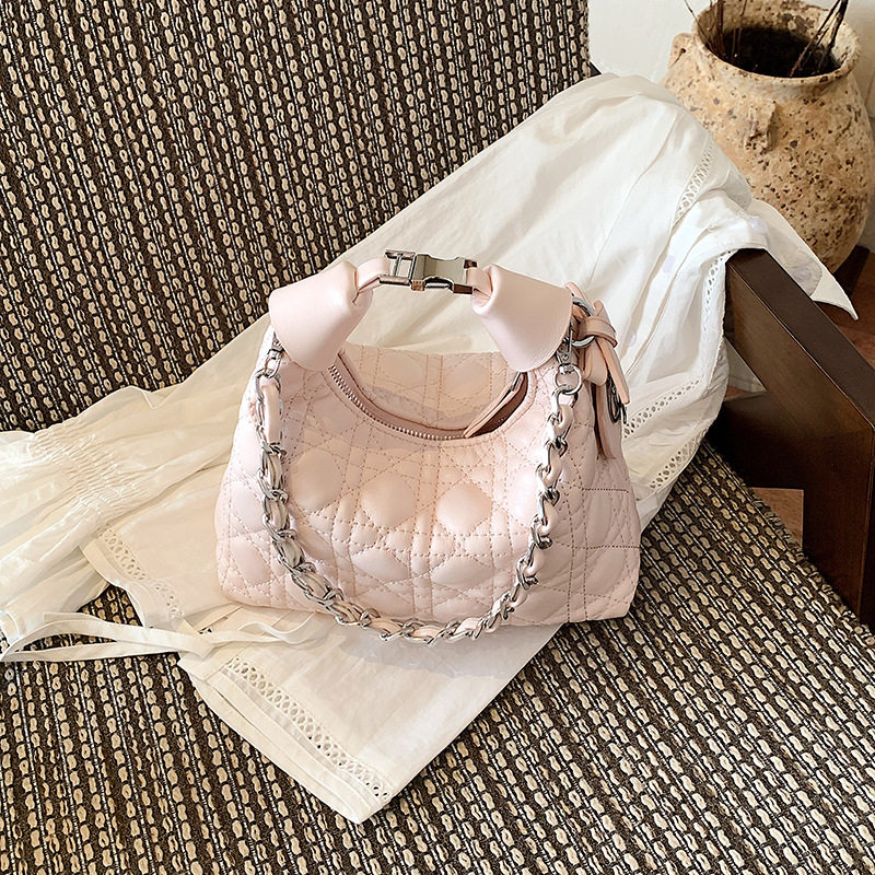 爱情有烟火王楚然钱菲昨夜将至阿妹灿如繁星林晚星虞书欣同款包包