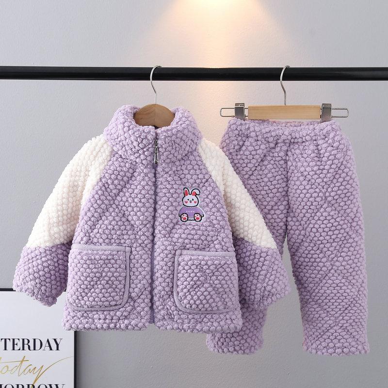 聚酯纤维休闲玫瑰绒冬季家居服