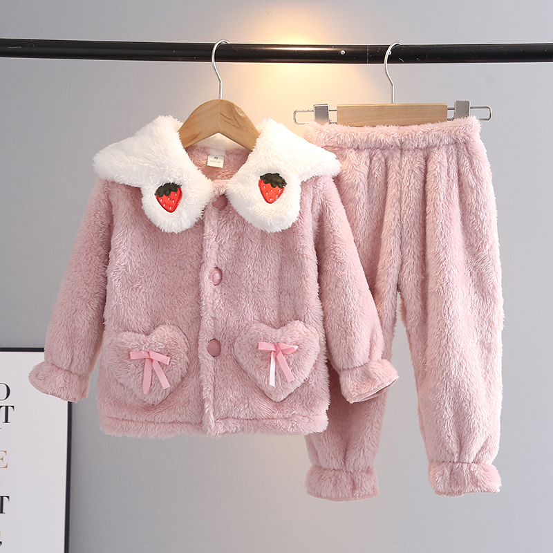 长毛法兰绒女童宝宝草莓家居服