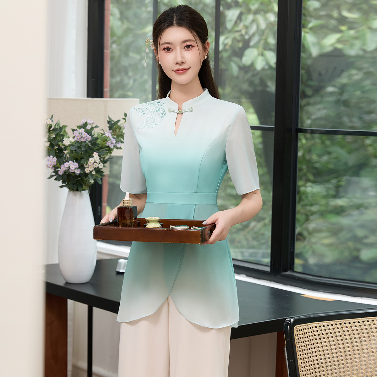 秋季高端修身显瘦足浴技师套装