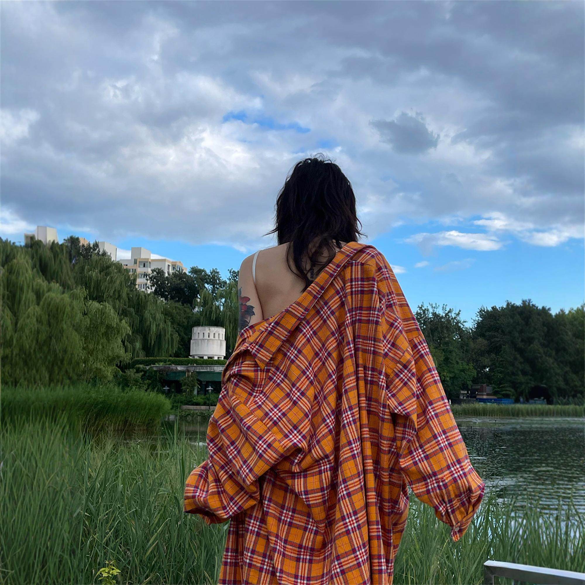 吓死香蕉格纹衬衫纯棉长袖衬衣