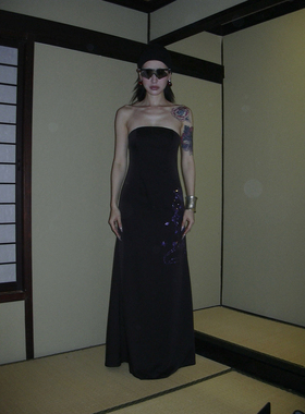 FOURFORTY SAWADDEEKA DINNER DRESS年终战袍 烫钻抹胸礼裙小黑裙