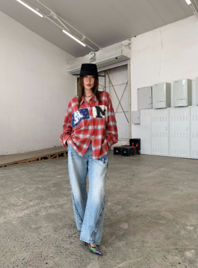 FOURFORTY FAKE SNAP BUTTONS JEANS 神裤级别排扣修饰腿型牛仔裤