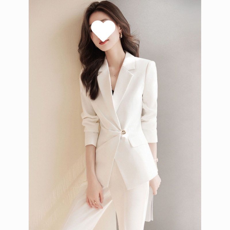 白色西装套装女2025新款通勤气质感小香风酒店