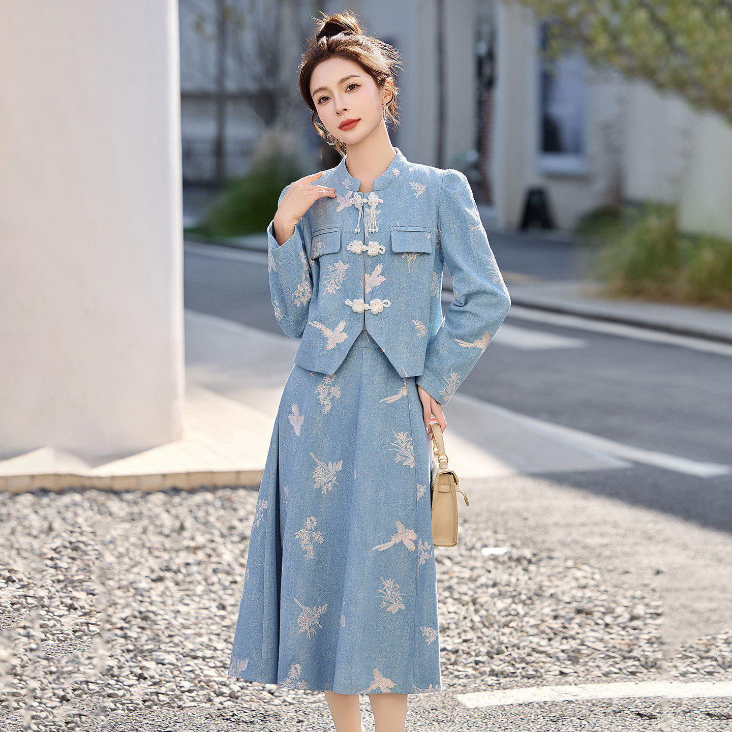 2026春季新款新中式蓝色花卉套装女立领盘扣气质减龄中长裙两件套