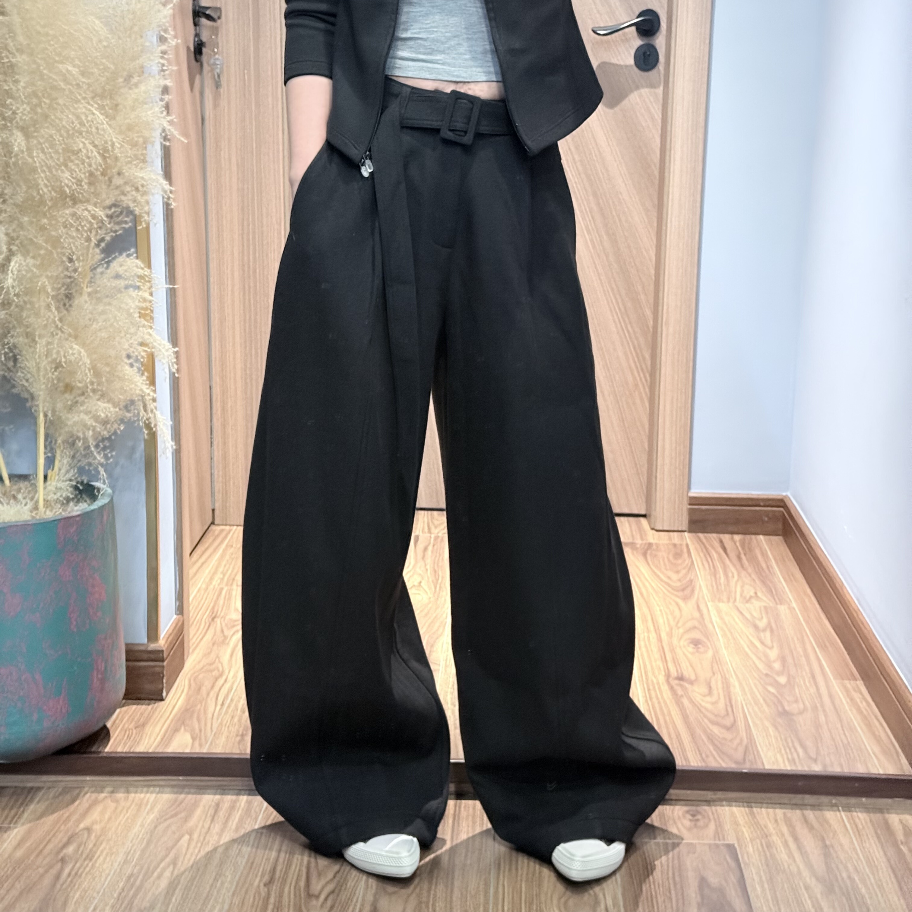 DY 2122 冬季加绒 2025时尚工务宽松高级感加绒阔腿弯刀休闲裤女S