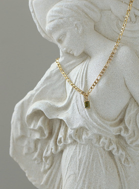 XL567 鲸雨饰品 橄榄绿色系费加罗欧美锁链方钻吊坠项链钛钢镀18K