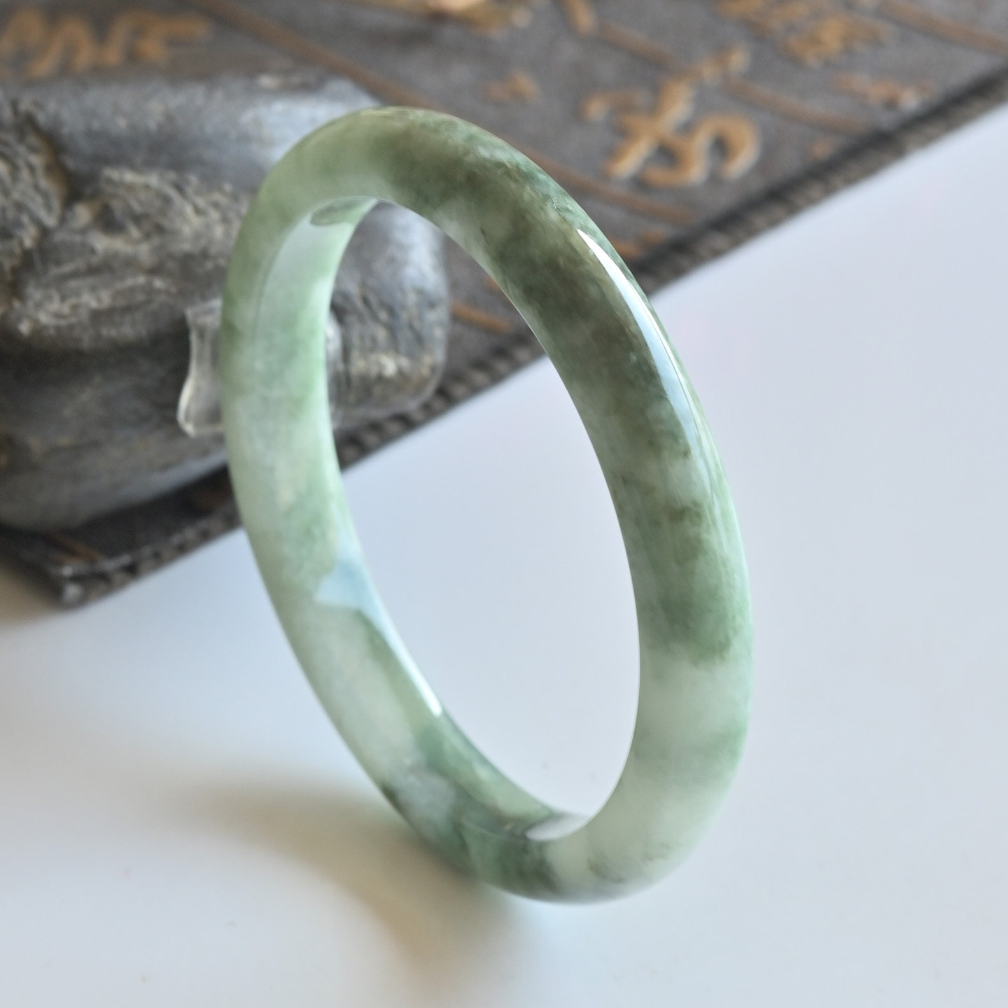 清仓天然a货翡翠手镯53.5冰糯种油绿玉镯子椭圆缅甸玉手镯贵妃镯