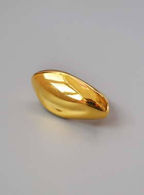 欧美风夸张嘴唇金属感戒指