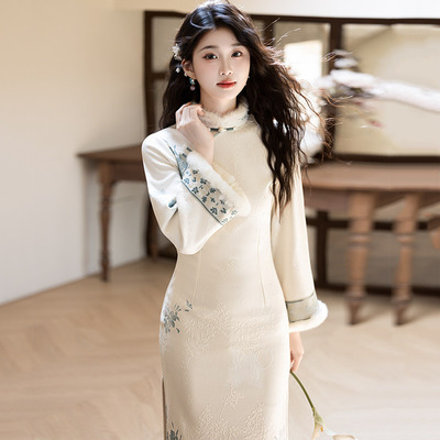 白色加绒加厚冬装国风新中式长款长袖改良旗袍2025新款女复古冬季