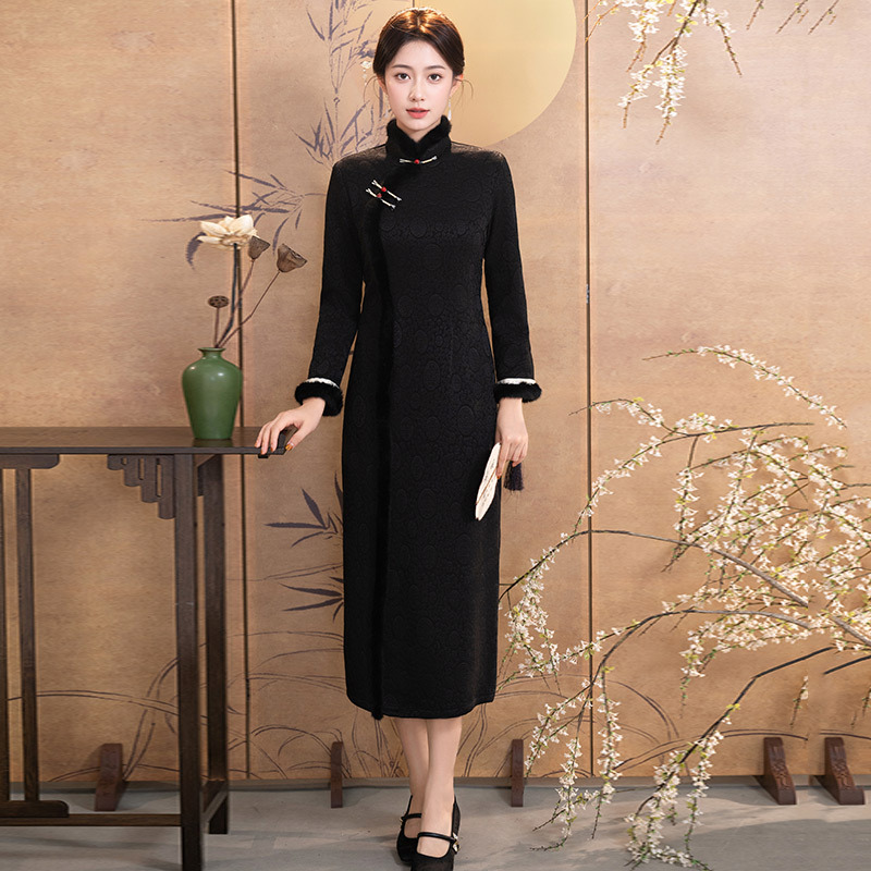 2025新款年轻款女秋冬装黑色加绒加厚冬装国风新中式长款旗袍女装