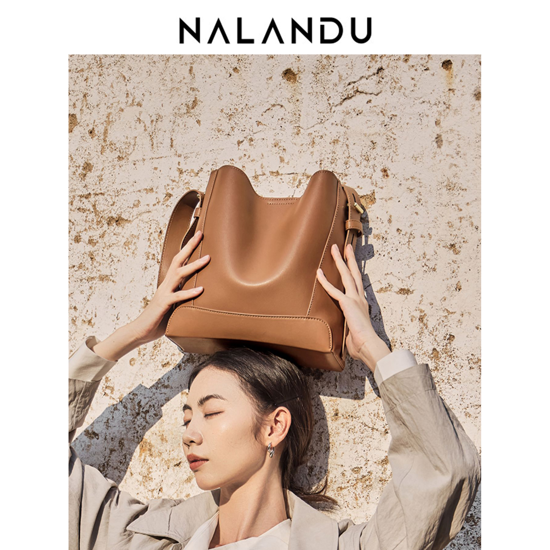 纳兰杜大容量真皮水桶包通勤女包